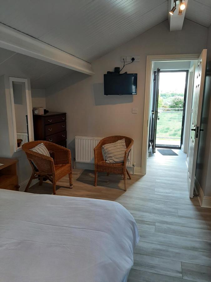 Johnny B'S B&B Ballybofey Room photo