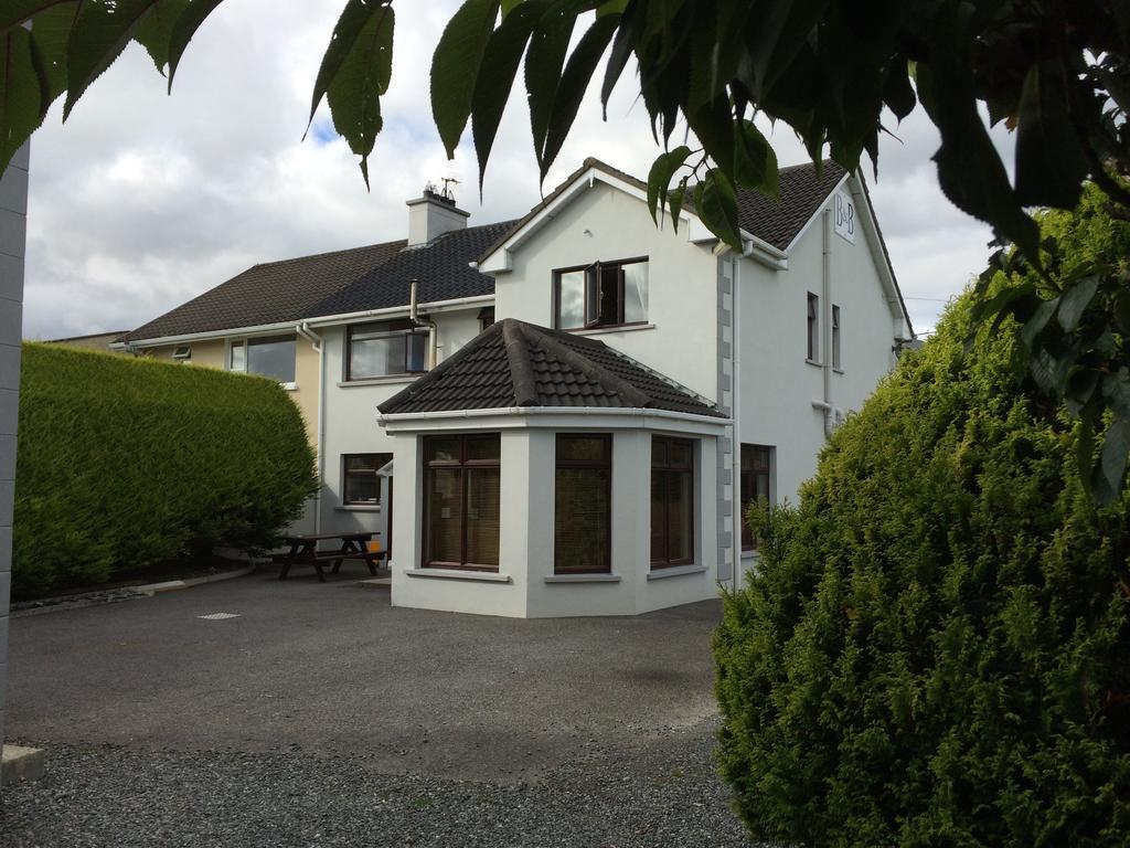 Johnny B'S B&B Ballybofey Exterior photo